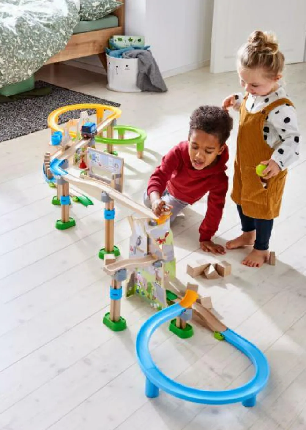 New Haba Kullerbü kuglebane - Det store bjerg-eventyr