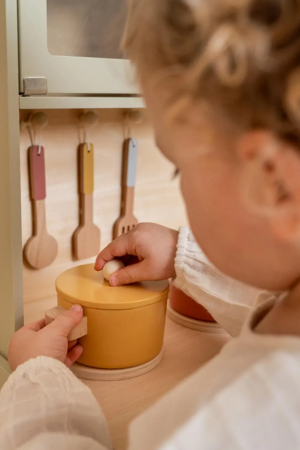 Sale Legekøkken inkl. køkkenudstyr