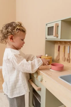 Sale Legekøkken inkl. køkkenudstyr