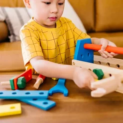 Best Melissa & Doug Værktøjskasse i træ med indhold